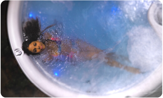 Hottub met bubbels. Whirlpool jacuzzi hottub hot tub massagejets ticra outdoor